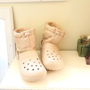 Crocs Classic Lined Neo Puff Boot